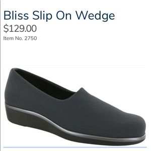 S.A.S. Slip on Loafer, black sz 7 wide